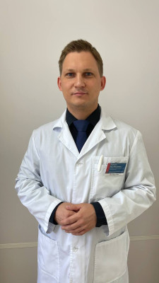 Заведующий отделом заготовки донорской  крови и её компонентов Ламзин Иван Михайлович